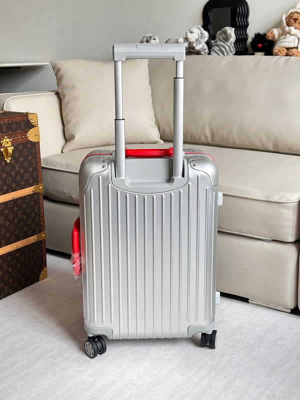 Valise Rimowa 2025 Cabin Twist 21 pouces Argent Rouge Aluminium 273826