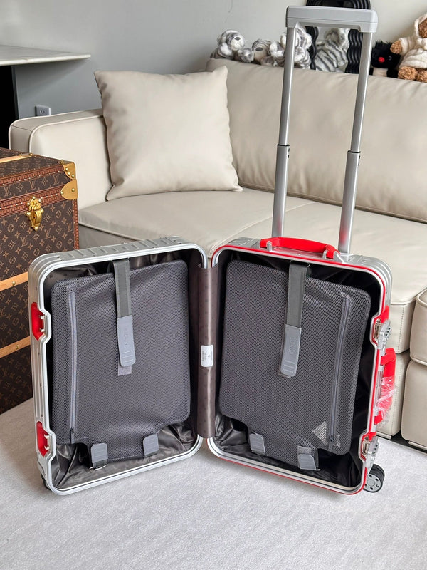 Valise Rimowa 2025 Cabin Twist 21 pouces Argent Rouge Aluminium 273826