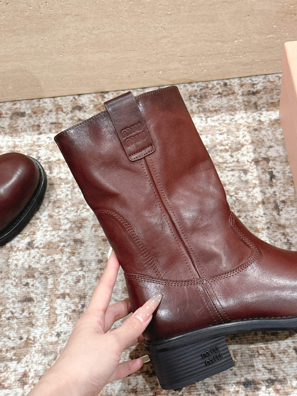 MiuMiu's 26SS Runway Slouch Boots Burgundy Leather 533042