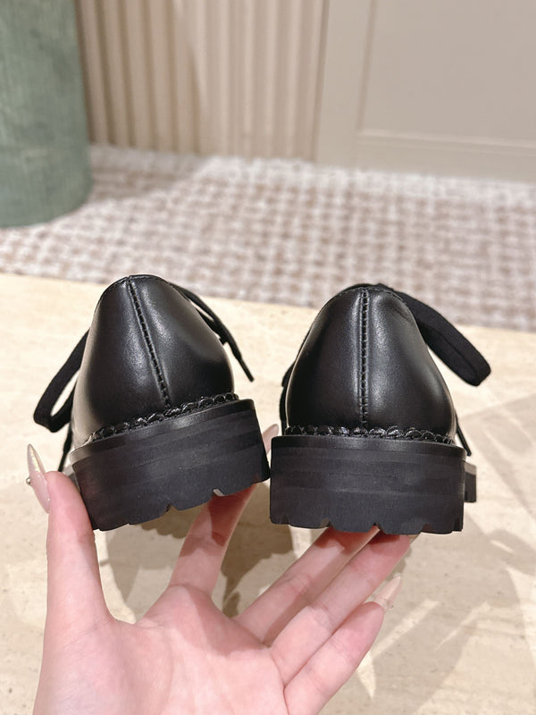 CC 26s Chaussures 2cm Cuir de veau noir 583903