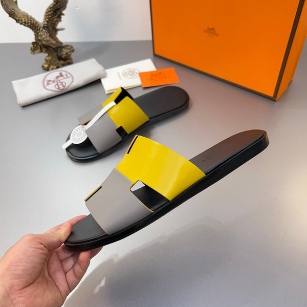 Pantofole HM Oran in pelle di vitello grigio chiaro e giallo 735646