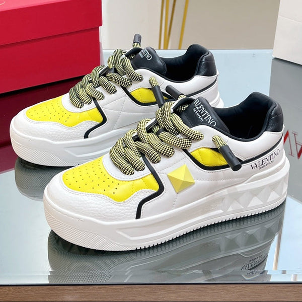 Baskets Garavani VT 2025 Blanc Noir Jaune Cuir de vachette 546976