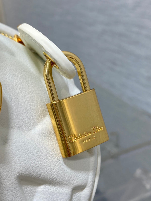 BORSA GROOVE 25 IN PELLE DI VITELLO MACROCANNAGE BIANCA CON FERRAMENTA ORO