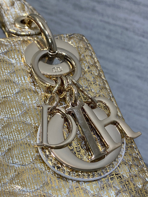 MINI 17 BORSA DA DONNA IN PELLE DI AGNELLO CON MOTIVO SERPENTE ORO CHIARO