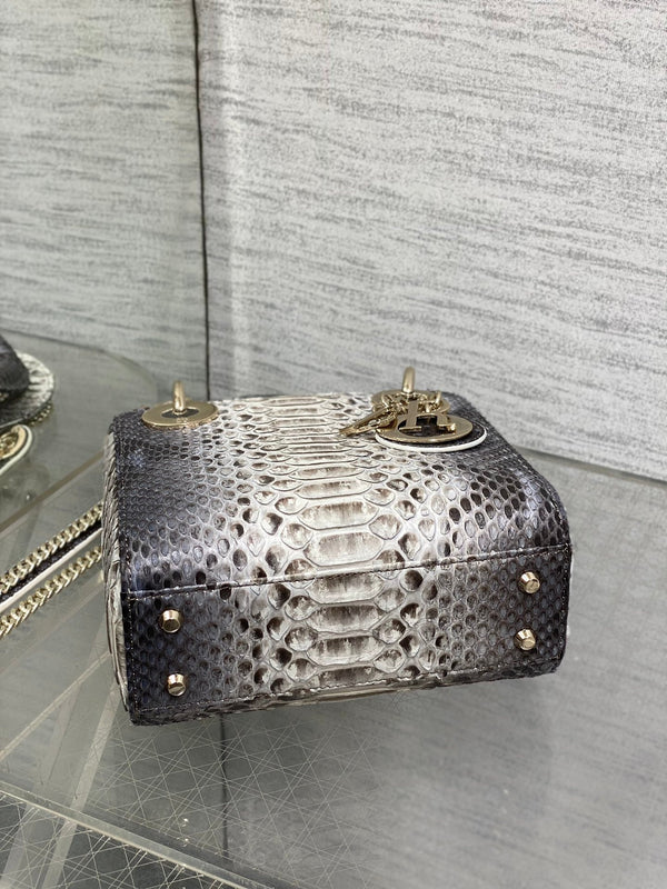 MINI 17 BORSA DA DONNA IN PELLE DI AGNELLO CON MOTIVO SERPENTE NERO E BIANCO