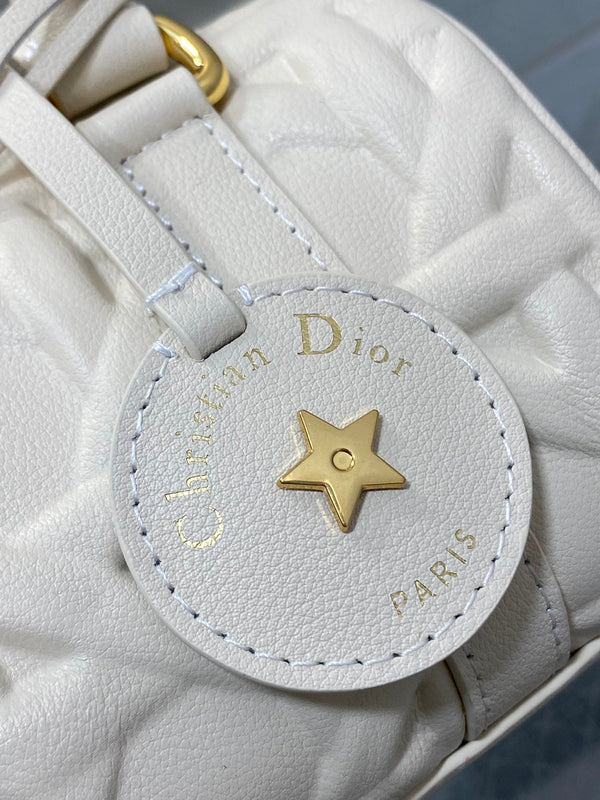 BORSA GROOVE 17 IN PELLE DI VITELLO MACROCANNAGE BIANCO CREMA CON FERRAMENTA ORO