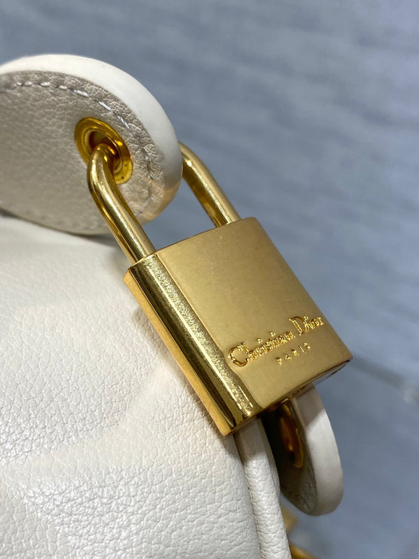 BORSA GROOVE 20 IN PELLE DI VITELLO MACROCANNAGE BIANCO CREMA CON FERRAMENTA ORO