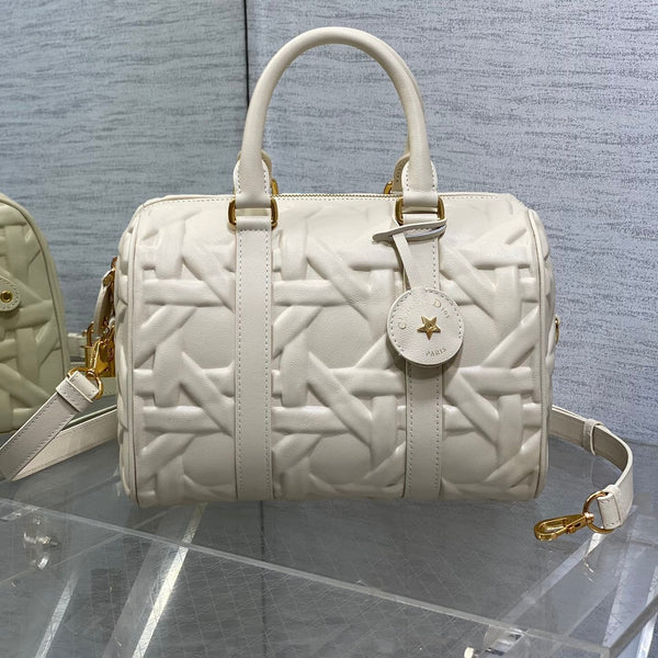 BORSA GROOVE 25 IN PELLE DI VITELLO MACROCANNAGE BIANCO CREMA CON FERRAMENTA ORO
