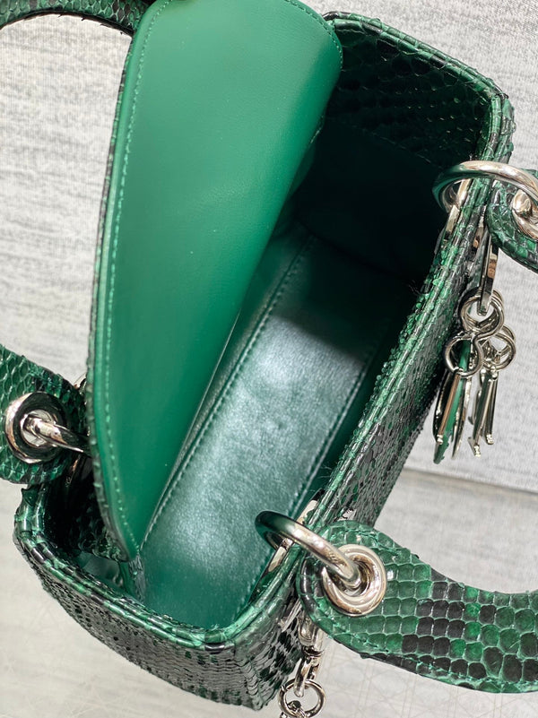 MINI 17 BORSA DA DONNA IN PELLE DI AGNELLO CON MOTIVO SERPENTE NERO E VERDE FORESTA