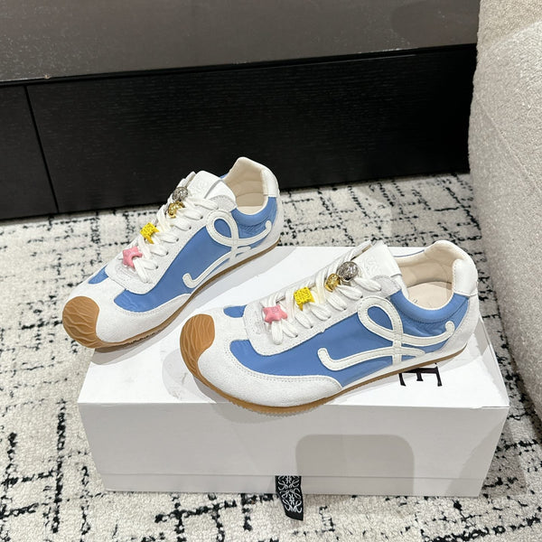 Sneaker Loewe Ballet Runner 2.0 in pelle di pecora bianca e blu