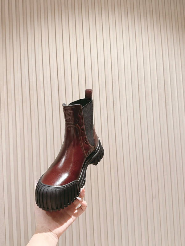 Stivaletto LV Ruby Ranger 50mm in pelle verniciata bordeaux 450147