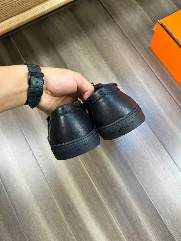 HM GAME SLIP-ON SNEAKER BLACK CALFSKIN