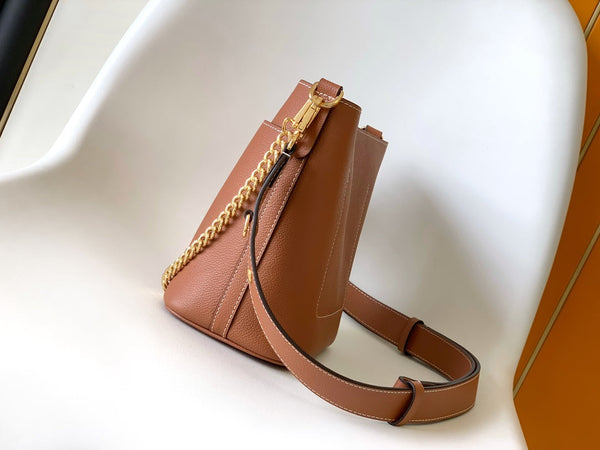 Borsa LV Lock and Walk in pelle di vacchetta marrone oro 241222