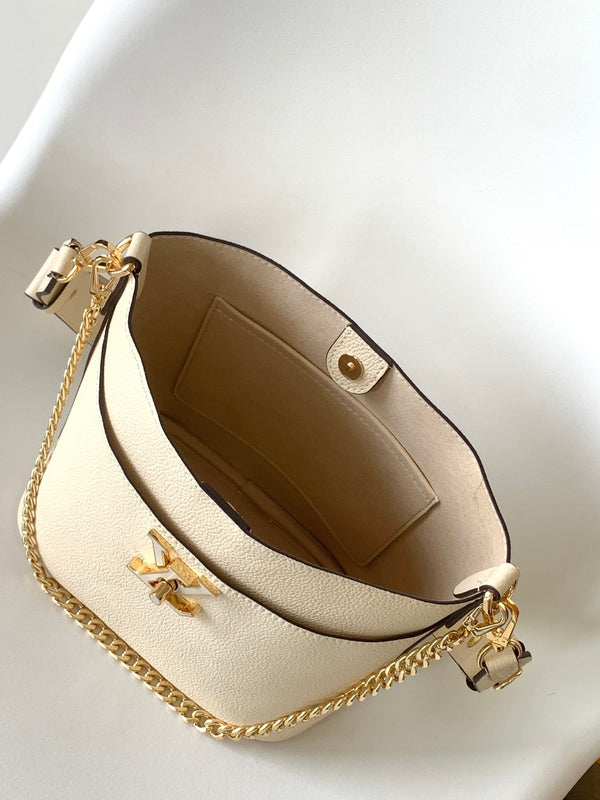 Borsa LV Lock and Walk in pelle di vacchetta color oro bianco 241224