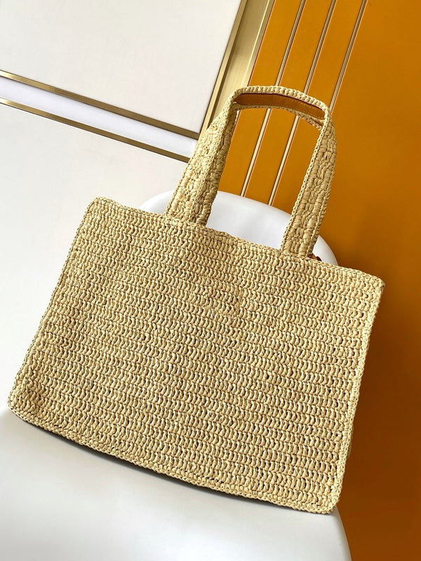 Summer Shopper Tote MM Beige Raffia & Cowhide