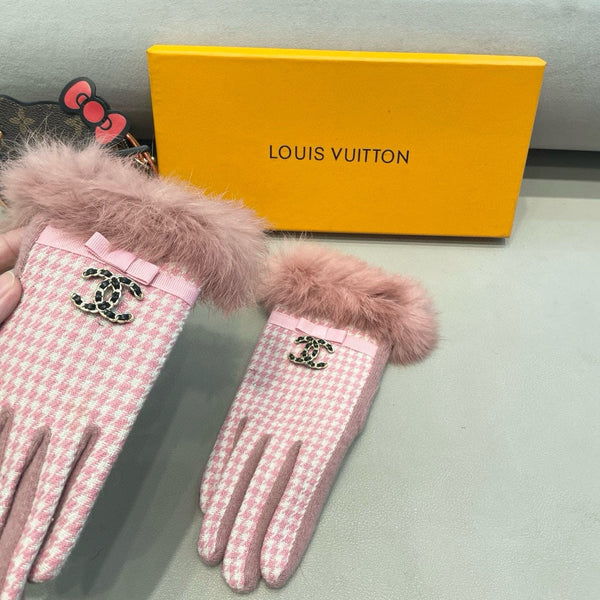 GLOVES IN PASTEL PINK MIX WHITE WOOL AND RABBIT FUR 417181