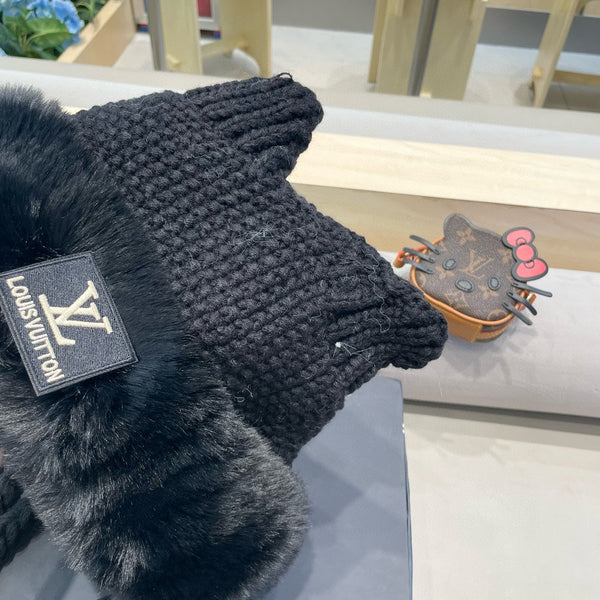 BERRETTO IN MAGLIA DI LANA NERA CON ORECCHIE DI GATTO GIAPPONESE 421256