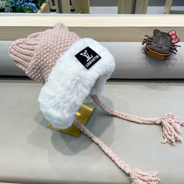 BERRETTO IN MAGLIA DI LANA ROSA CHIARO CON ORECCHIE DI GATTO GIAPPONESE 421258 