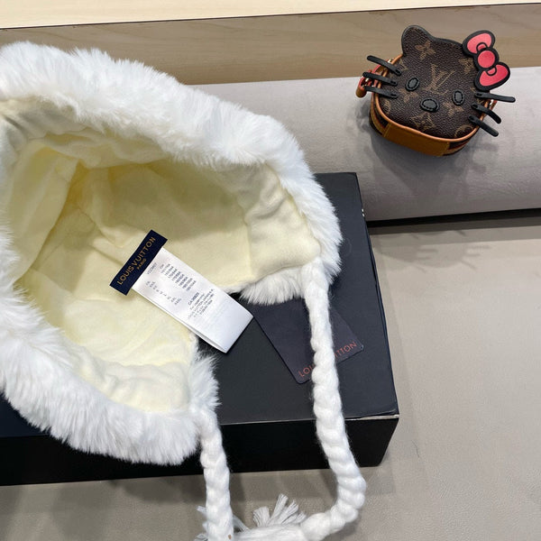 BERRETTO IN MAGLIA DI LANA BIANCA CON ORECCHIE DI GATTO GIAPPONESE 421259 