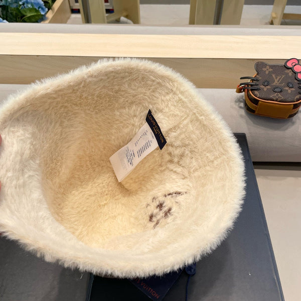 CAPPELLO A SECCHIELLO IN PELLICCIA DI CONIGLIO BEIGE 421261 