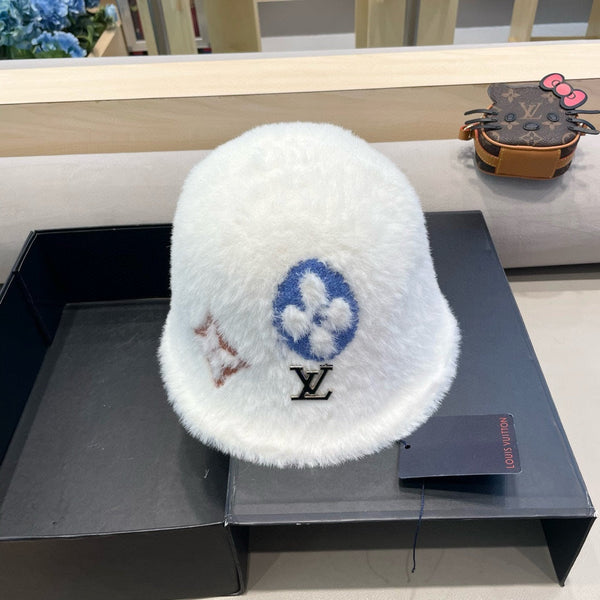 CAPPELLO A SECCHIELLO IN PELLICCIA DI CONIGLIO BIANCO 421262 