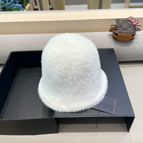 CAPPELLO A SECCHIELLO IN PELLICCIA DI CONIGLIO BIANCO 421262 