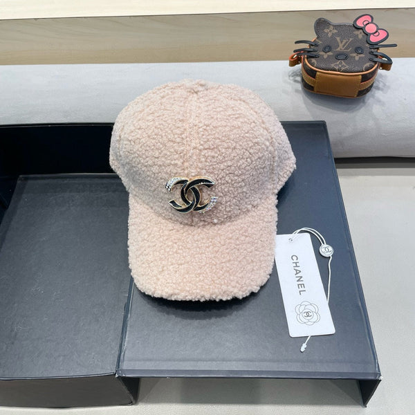 CAPPELLO DA BASEBALL IN PELLICCIA DI AGNELLO ROSA CHIARO 424252 
