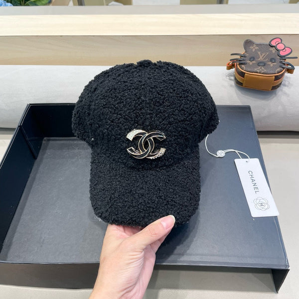 CAPPELLO DA BASEBALL IN PELLICCIA DI AGNELLO NERA 424253 