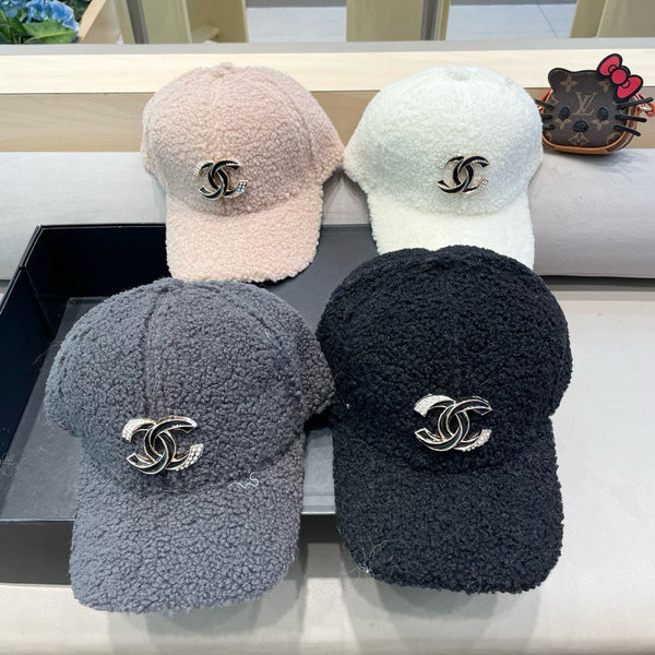 CAPPELLO DA BASEBALL IN PELLICCIA DI AGNELLO NERA 424253 