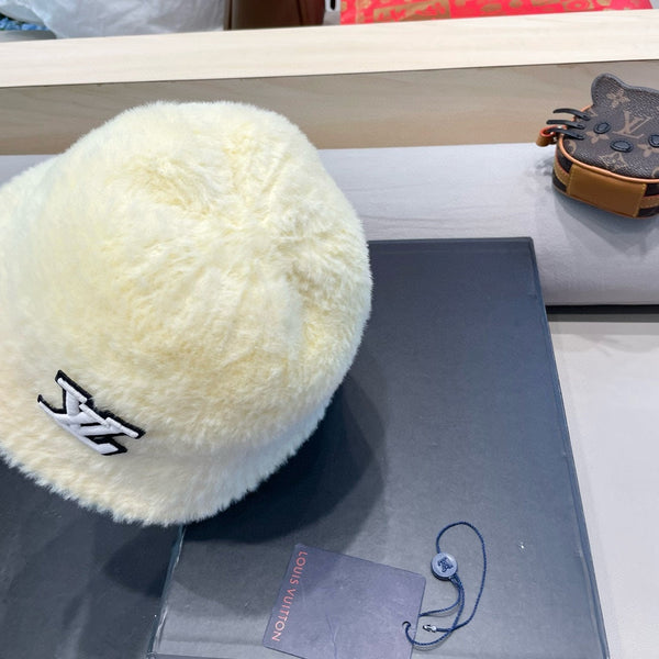 CAPPELLO A SECCHIELLO IN PELLICCIA DI LAPIN BEIGE CREMA 426225 