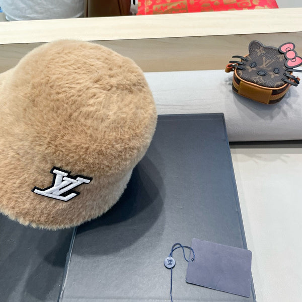CAPPELLO A SECCHIELLO IN PELLICCIA DI CONIGLIO BEIGE AVENA 426226 