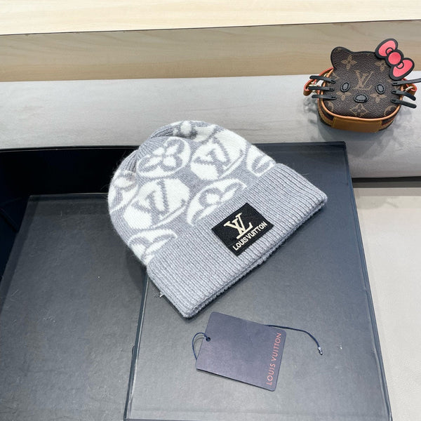 BERRETTO IN MAGLIA GRIGIO CHIARO, LANA BIANCA E PELLICCIA DI CONIGLIO 426242 