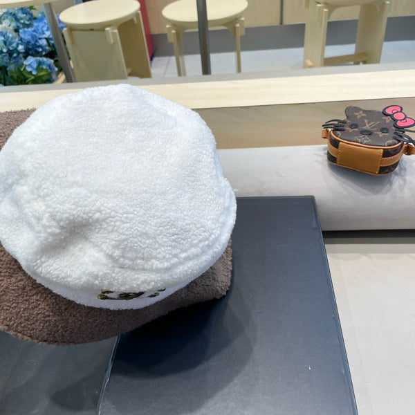 CAPPELLO A SECCHIELLO IN LANA DI AGNELLO MARRONE MEDIO MISTA BIANCO 431622