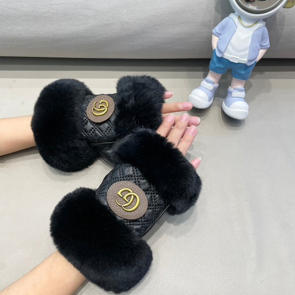 HALF-FINGER GLOVES IN BLACK RABBIT FUR AND LAMBSKIN 432564