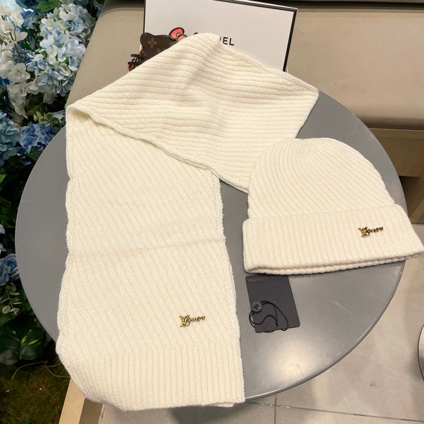 SET SCIARPA E CAPPELLO IN LANA BIANCA 436223 