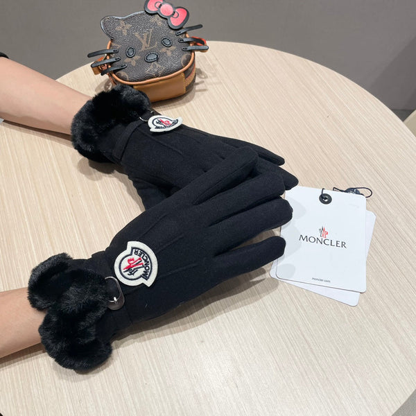 GLOVES IN BLACK WOOL WITH RABBIT FUR 439079