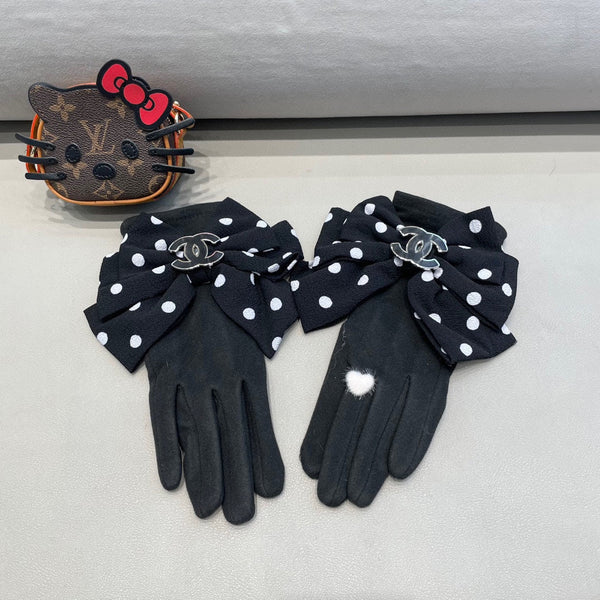 GLOVES IN BLACK MIX WHITE WOOL 454573