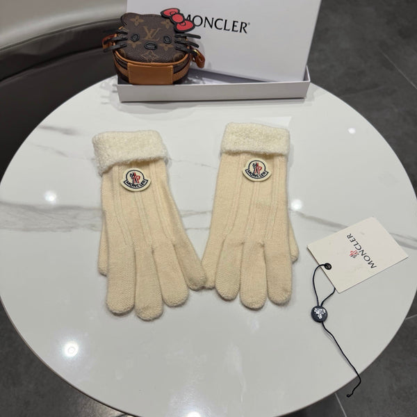 Moncler 26S Cable-Knit Full-Finger Gloves Wool 505726