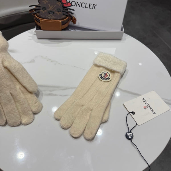 Moncler 26S Cable-Knit Full-Finger Gloves Wool 505726