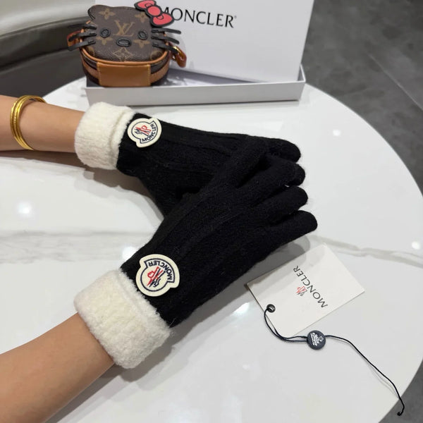 Moncler 26S Cable-Knit Full-Finger Gloves Wool 505726