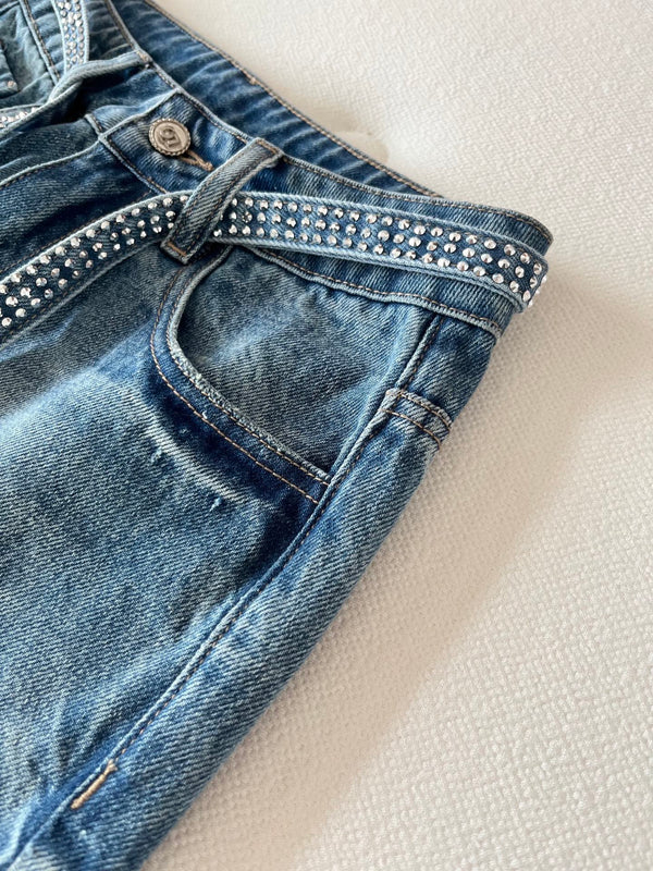 CC Jean large en denim bleu à ceinture en strass 351177