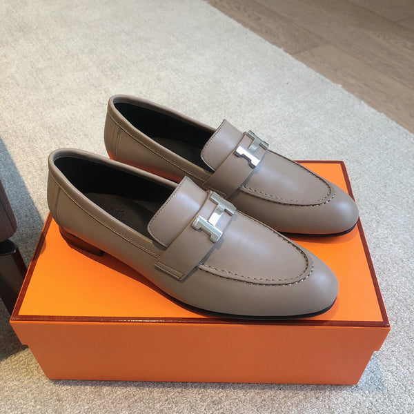 Paris Loafer Taupe Calfskin With Silver Signature Buckle 509377