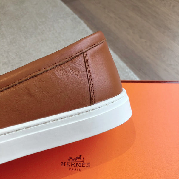 HM GAME SLIP-ON SNEAKER SIENNA WITH TASSEL CALFSKIN