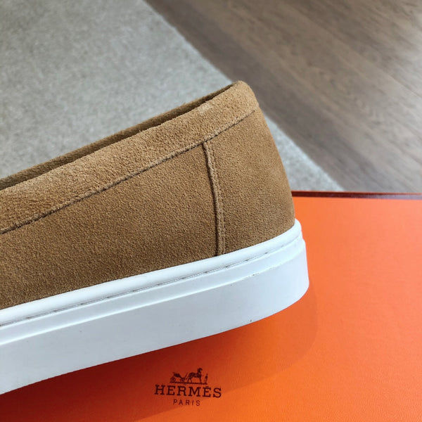 HM GAME SLIP-ON SNEAKER TAWNY SUEDE
