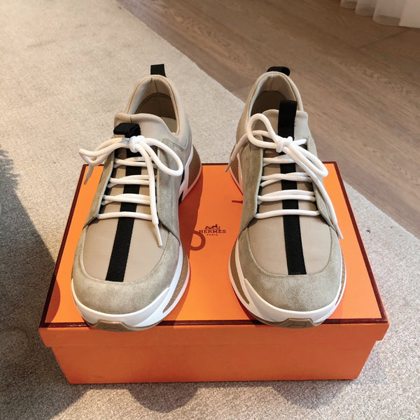 Sneaker HM Just in pelle scamosciata grigio chiaro