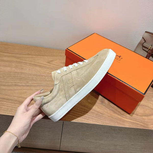 Sneaker HM 25 Boomerang in pelle scamosciata beige chiaro
