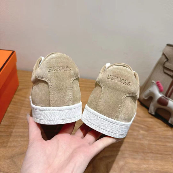 Sneaker HM 25 Boomerang in pelle scamosciata beige chiaro