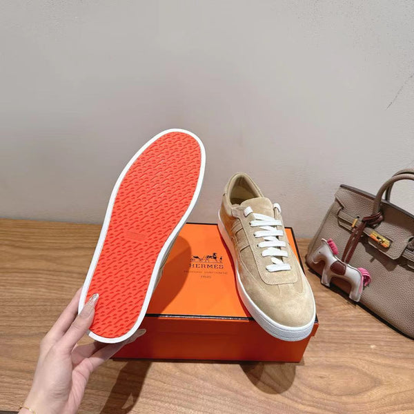 Sneaker HM 25 Boomerang in pelle scamosciata beige chiaro