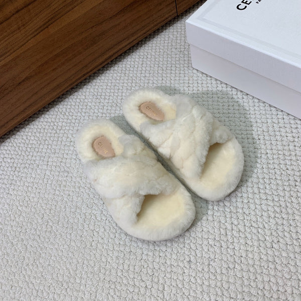 CL 26s Cross-Strap Sandals In White Wool