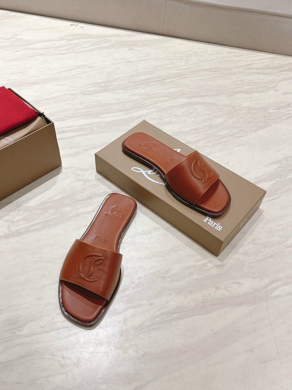 CL 25 Slippers Brown Top Layer High Gloss Calfskin 307502